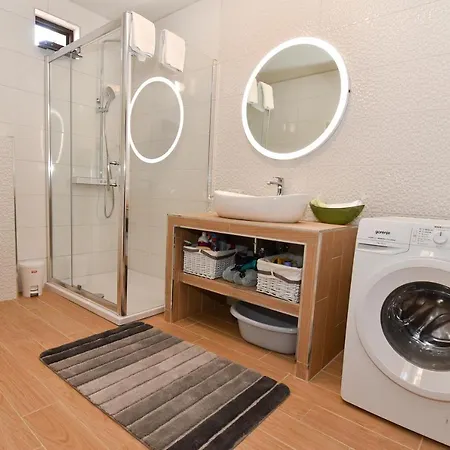 Navita Augustinus With Pool