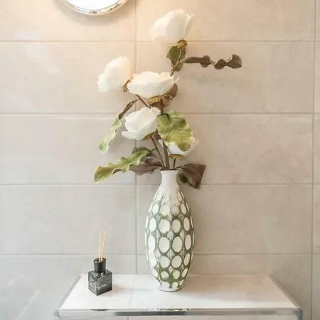 Navita Augustinus With Pool Dom wakacyjny *