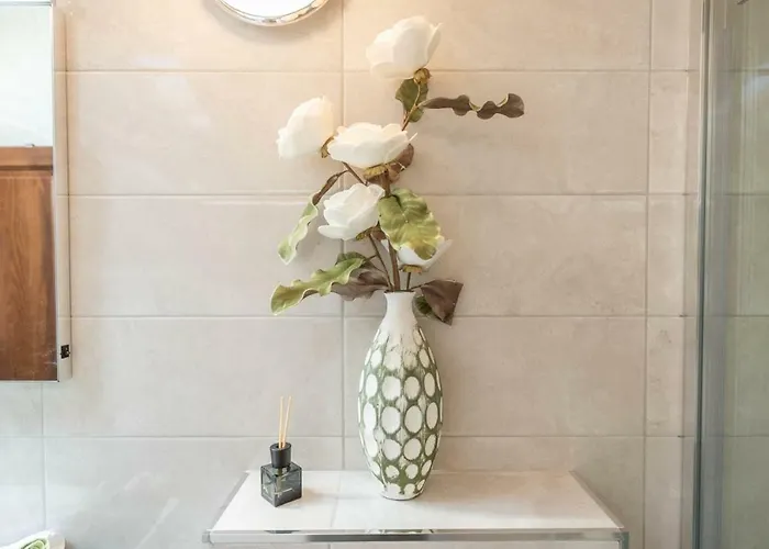 Navita Augustinus With Pool Ferienhaus *